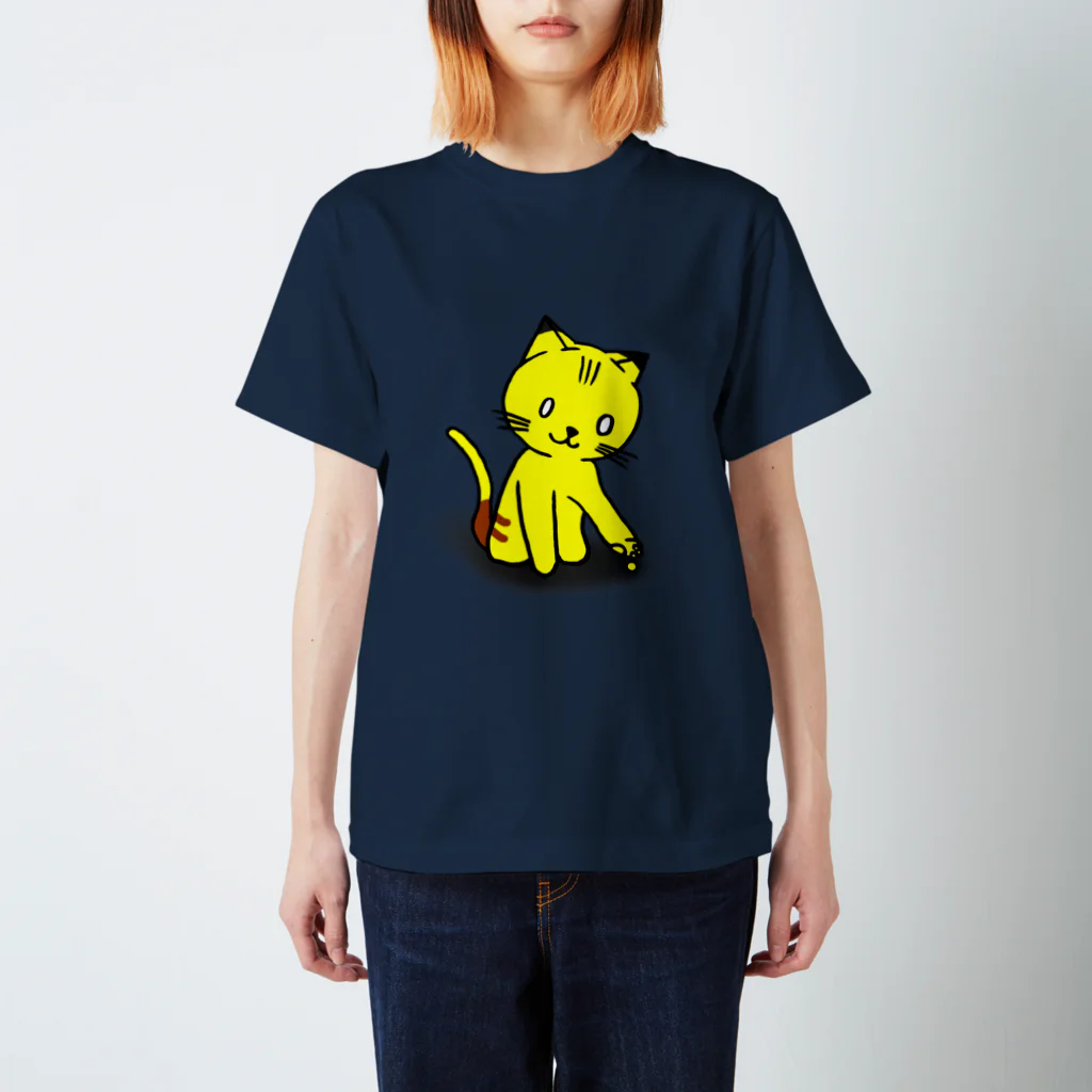 きょうちゃんちのねこスーツ31 Regular Fit T-Shirt