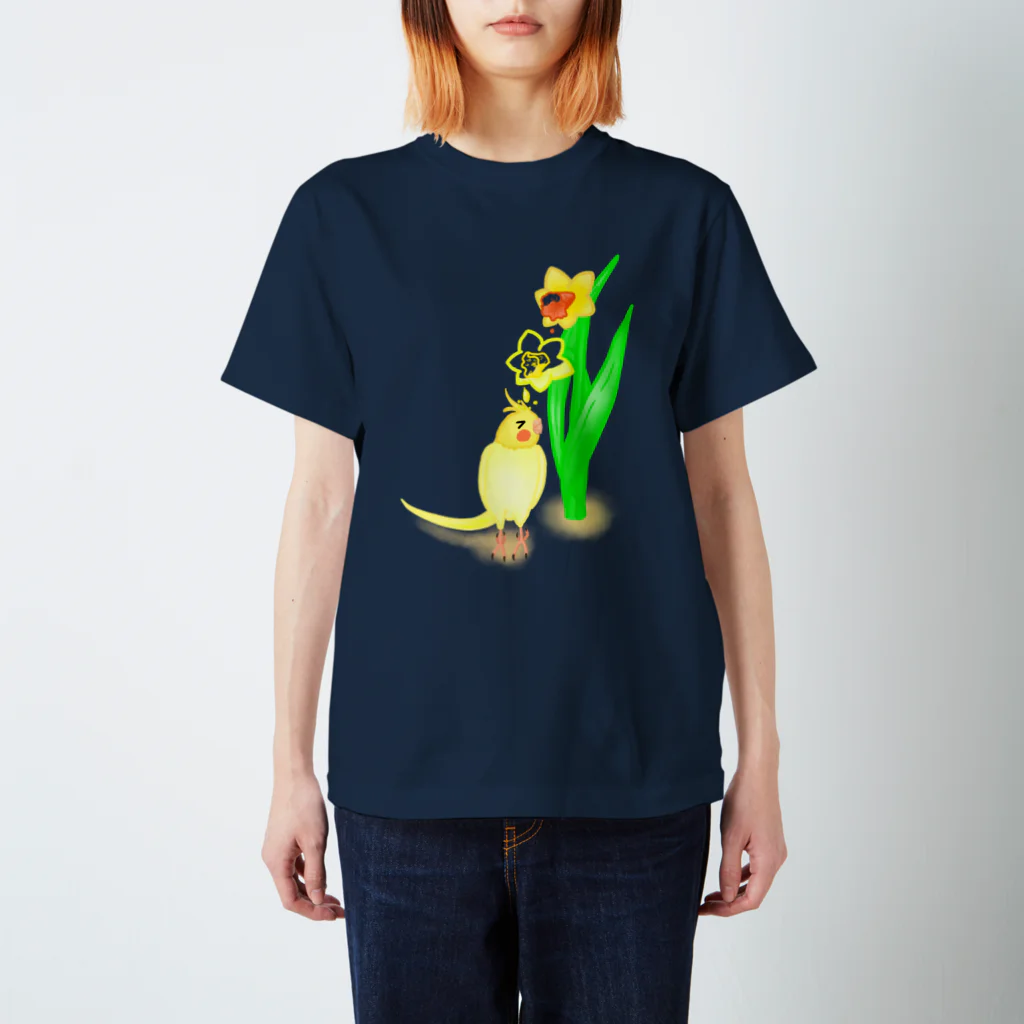 Lily bird（リリーバード）の水仙の雫で染まるオカメインコ② スタンダードTシャツ