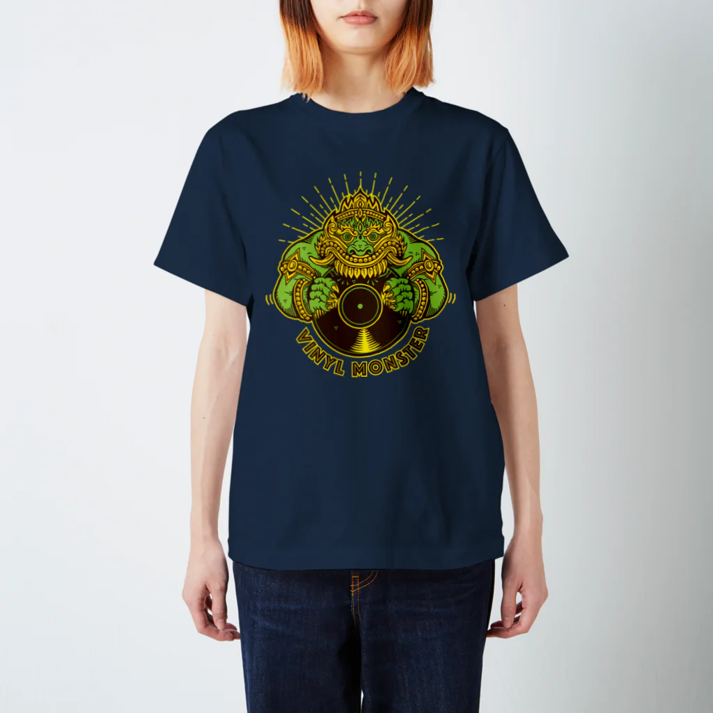 420 MUSIC FACTORYのVINYL MONSTER（ヴァイナル　モンスター）レコード怪獣 Regular Fit T-Shirt