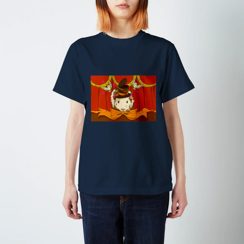 Lichtmuhleのマジシャン☆モルモット02 Regular Fit T-Shirt