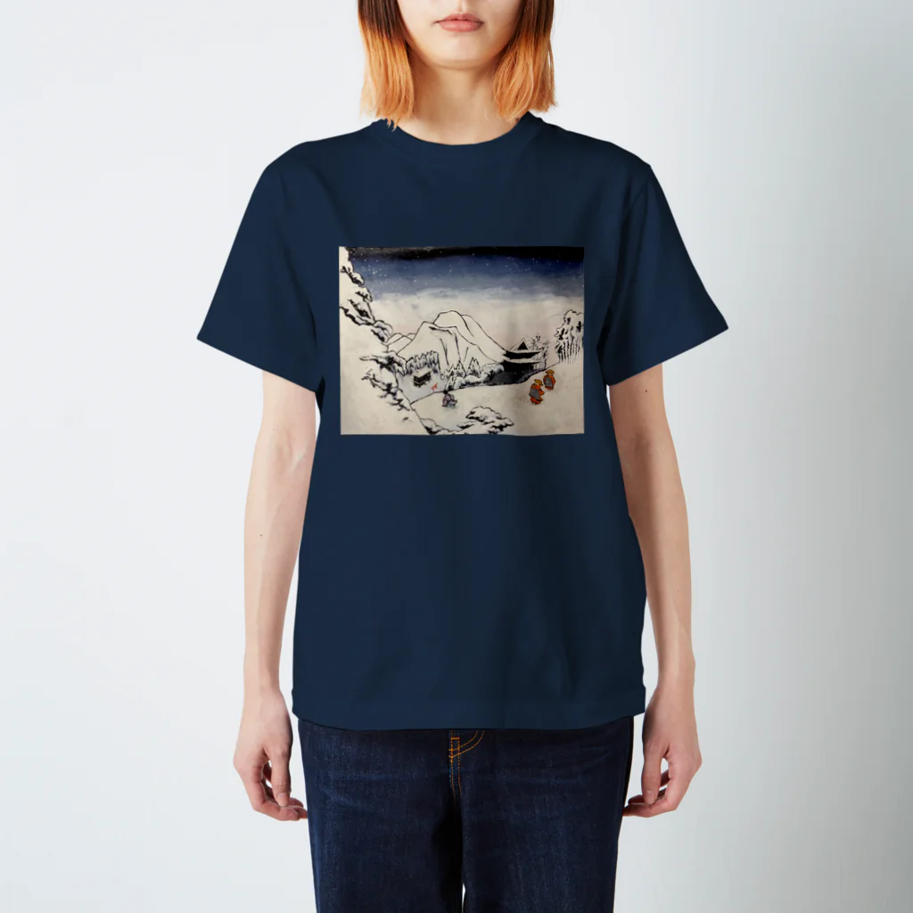 SJMavisのArt of Buddhism and Shintoism and Two Paths in the snow スタンダードTシャツ