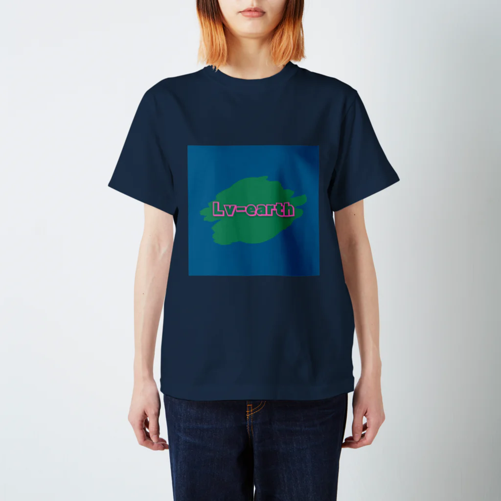 Lv-earthのLv-earthロゴTシャツ Regular Fit T-Shirt