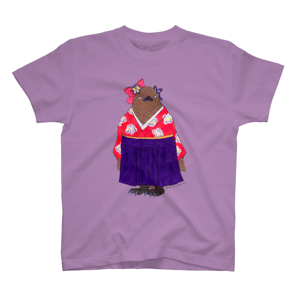 ヤママユ(ヤママユ・ペンギイナ)の着物ぺんぎんーいずれはキングヒナか杜若ー Regular Fit T-Shirt