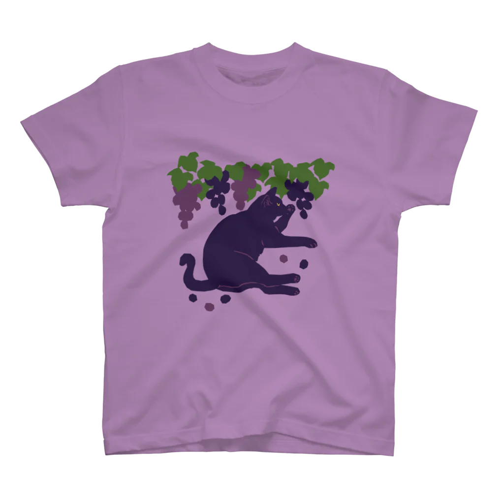 喫茶こぐまやの葡萄と黒猫 Regular Fit T-Shirt