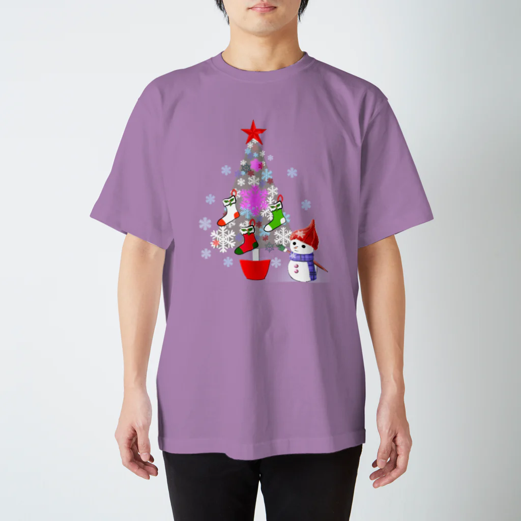 月夜のタツノオトシゴのAnd so happy Christmas Regular Fit T-Shirt