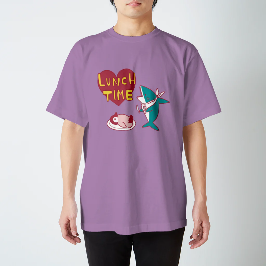しっぽ王国のレトロサメランチ Regular Fit T-Shirt
