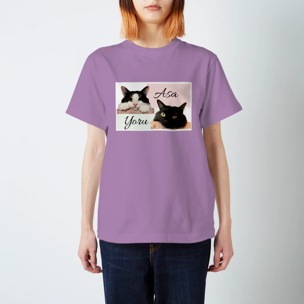 三毛猫の朝と黒猫の夜@好奇心倶楽部の三毛猫の朝と黒猫の夜 スタンダードTシャツ