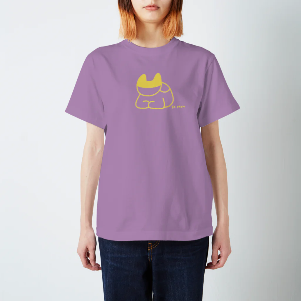 MONKUMIKOの座るこねこ（黄） Regular Fit T-Shirt