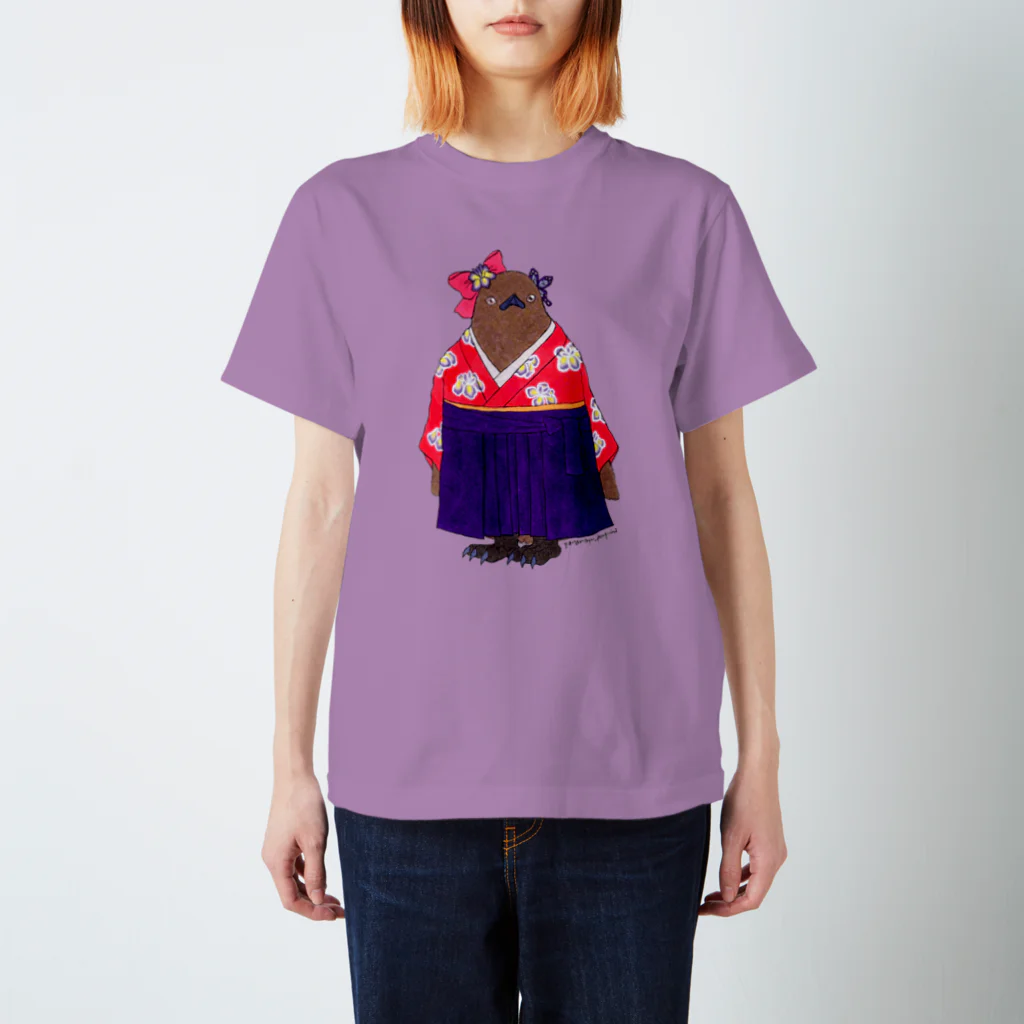 ヤママユ(ヤママユ・ペンギイナ)の着物ぺんぎんーいずれはキングヒナか杜若ー Regular Fit T-Shirt