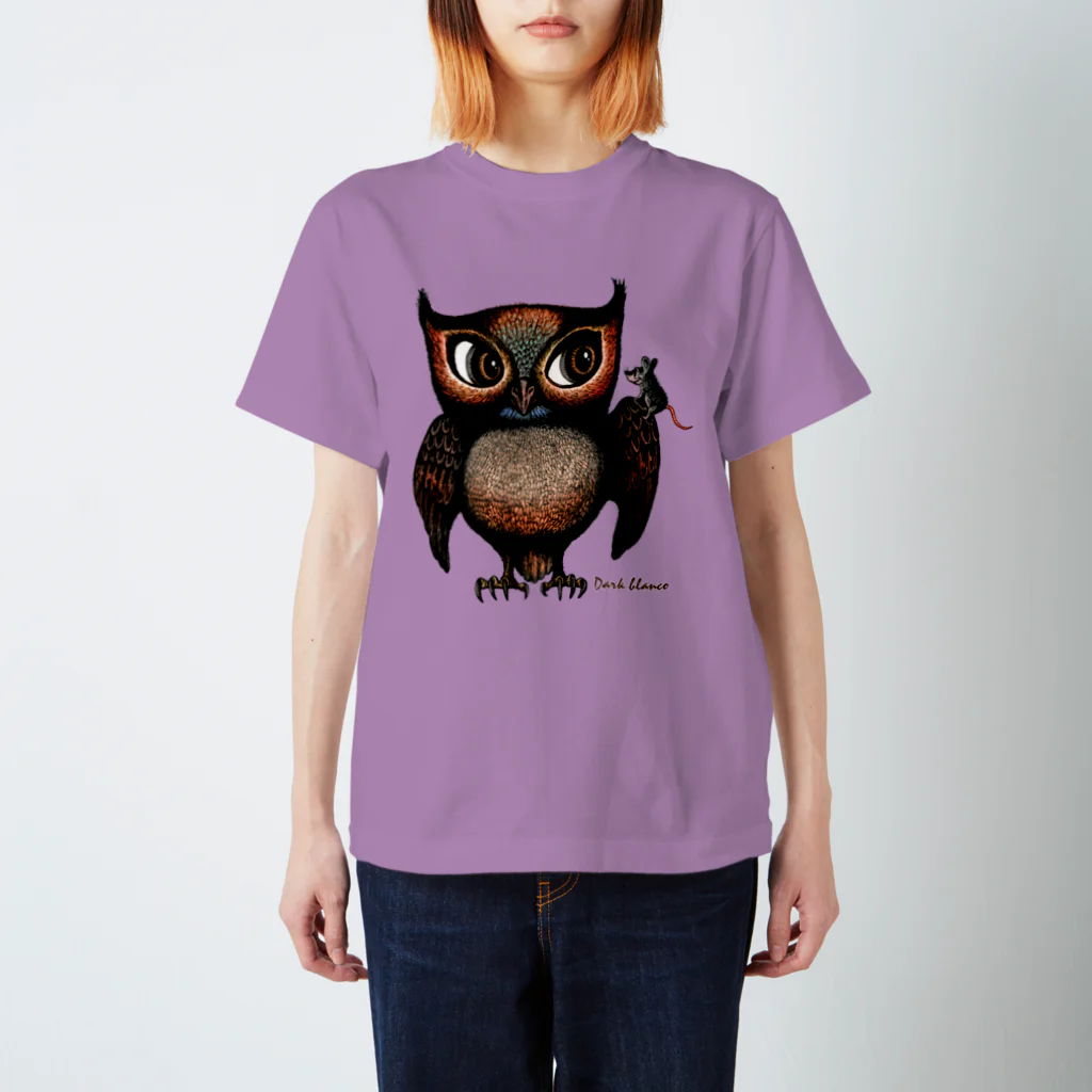  Dark blancoのDark blanco "Owl" Regular Fit T-Shirt