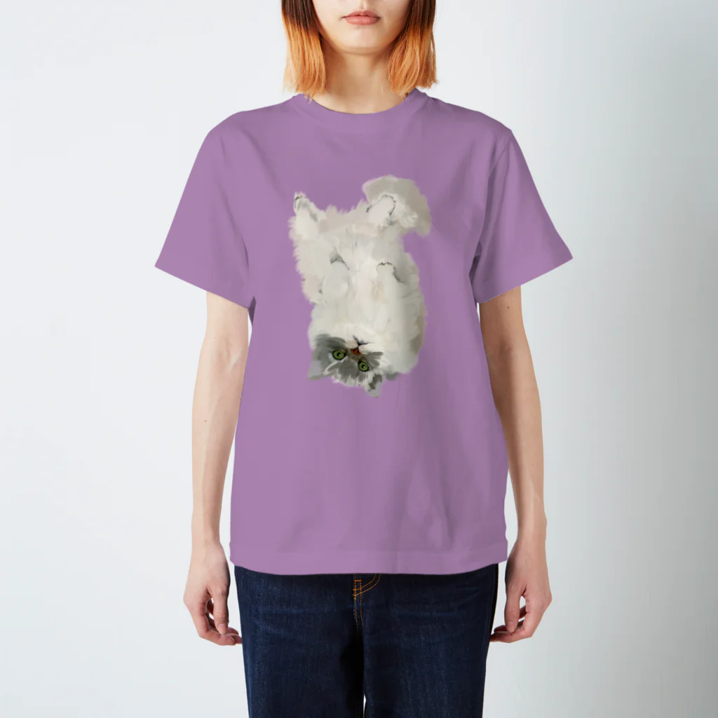 うさぎのたまごの猫のメア スタンダードTシャツ