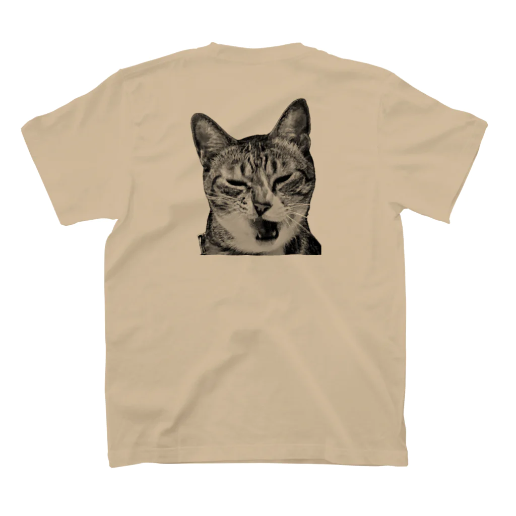 sisyの家ねこ不機嫌になる スタンダードTシャツの裏面