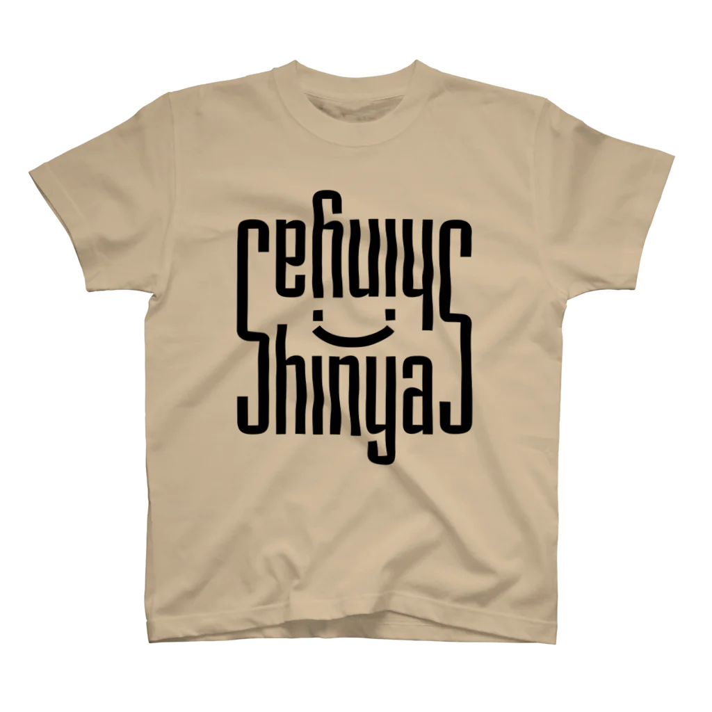 なんちゃら動物園＆外出るのめんどくさいのシンヤTシャツ Regular Fit T-Shirt