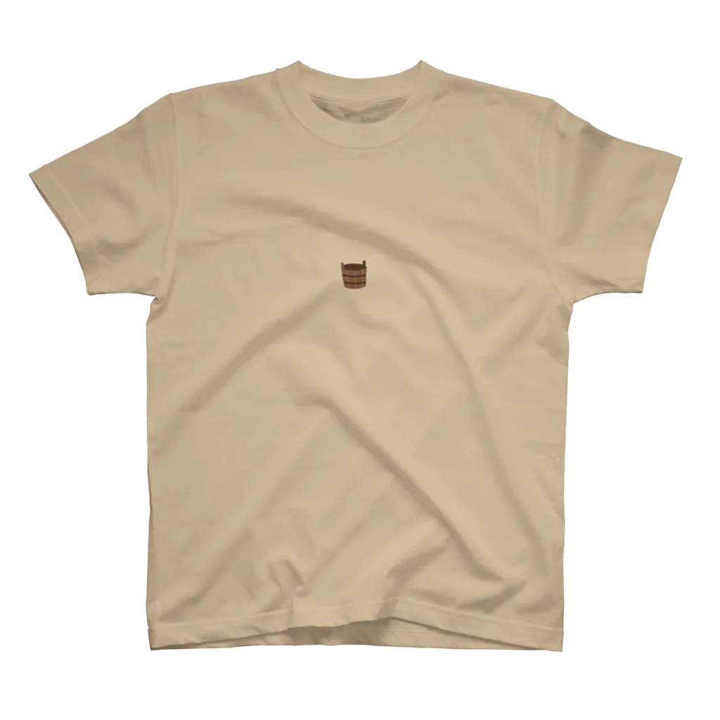 はずれ馬券屋の夏競馬 飼い葉桶 白 Regular Fit T-Shirt