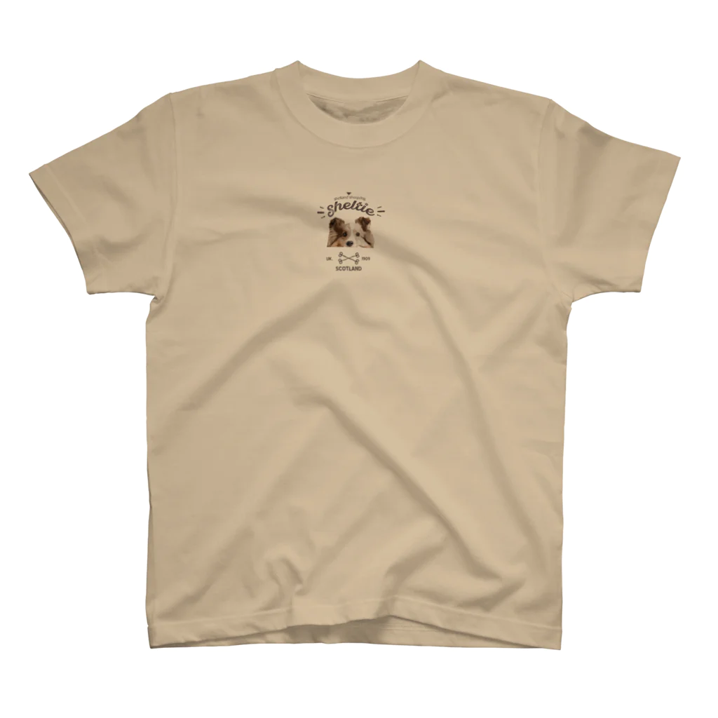 MOCUのひょっこりSheltie Regular Fit T-Shirt