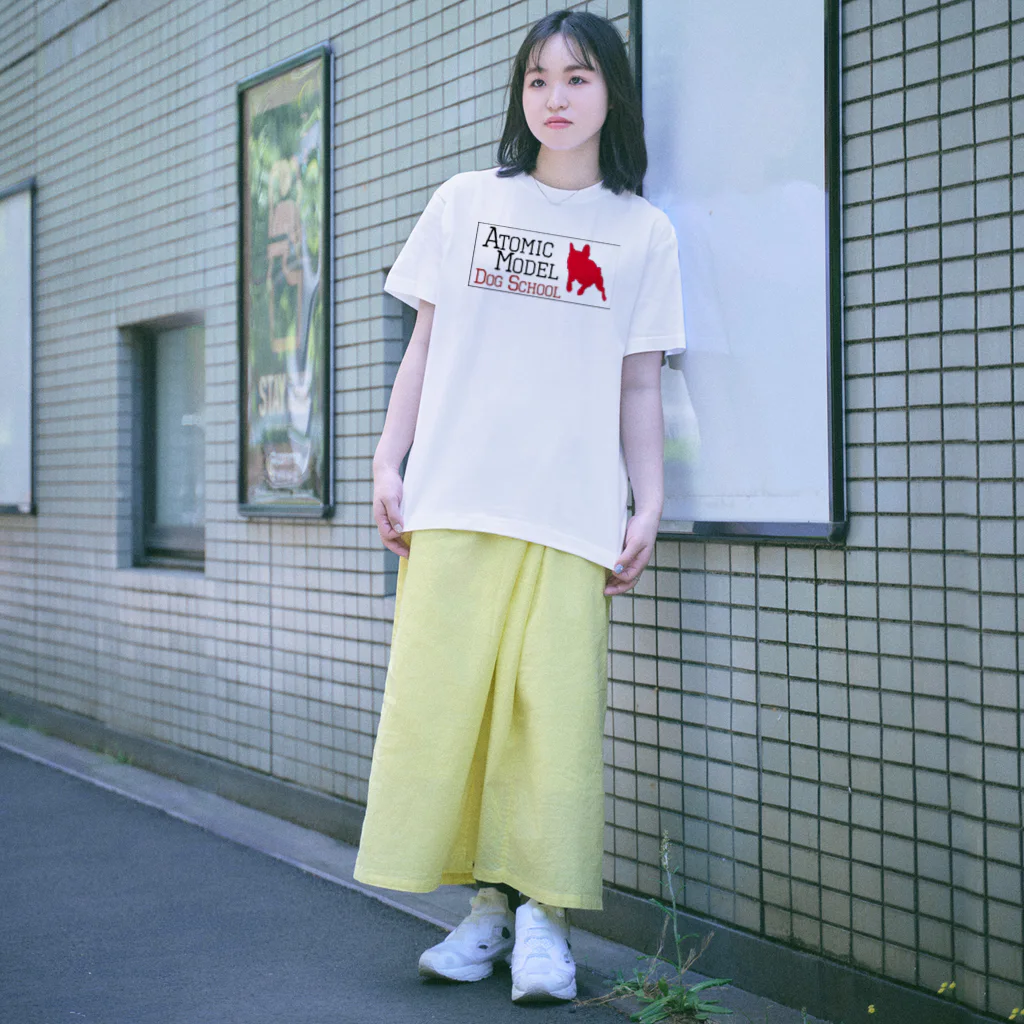 ｱﾄﾐｯｸﾓﾃﾞﾙ ﾄﾞｯｸﾞｽｸｰﾙの犬の学校🐕　ｱﾄﾐｯｸﾓﾃﾞﾙ ﾄﾞｯｸﾞｽｸｰﾙ Regular Fit T-Shirt
