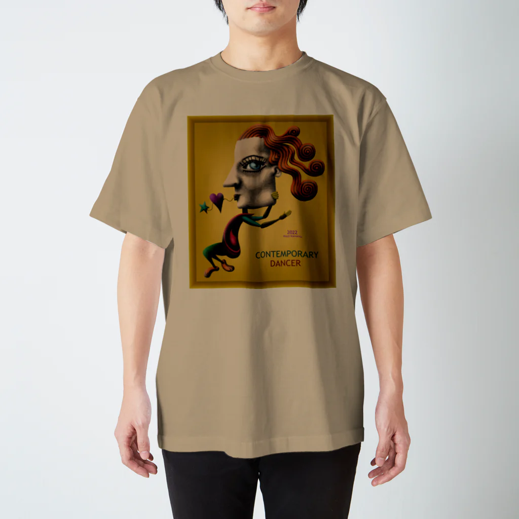 kouji-komatsuのコンテンポラリーなダンサー-c Regular Fit T-Shirt