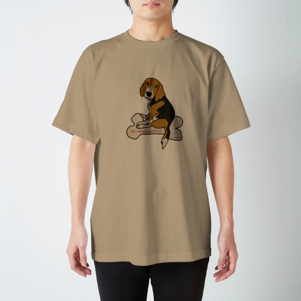 beagle meter the shopのLife is better with a BEAGLE　(トライカラー) Regular Fit T-Shirt