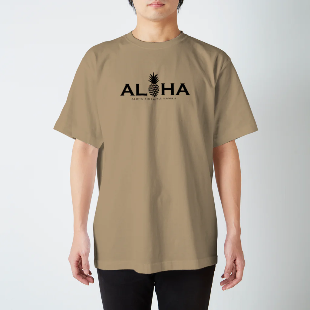 aloha_pineapple_hawaiiのパイナップル 15（heart） スタンダードTシャツ