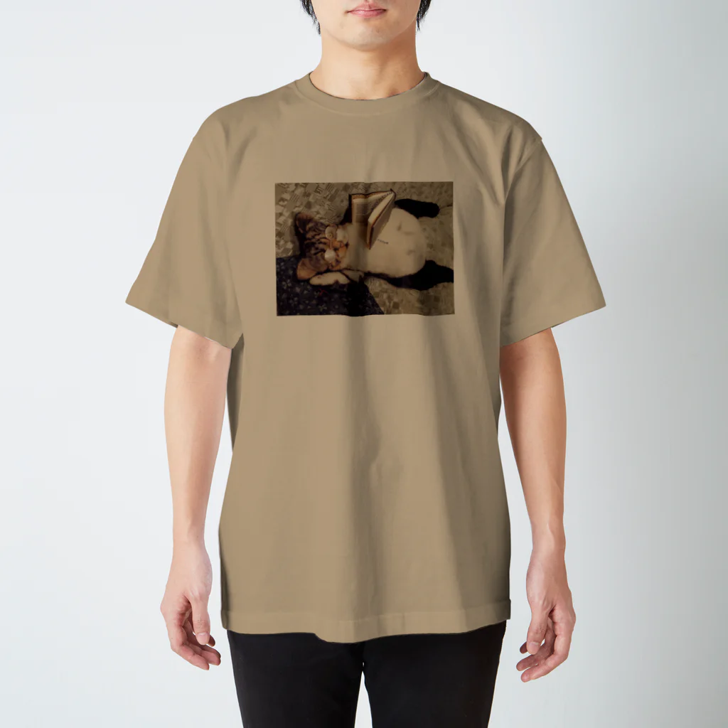 コン・デク・レンのねこのおっちゃん・リラックスタイム Regular Fit T-Shirt