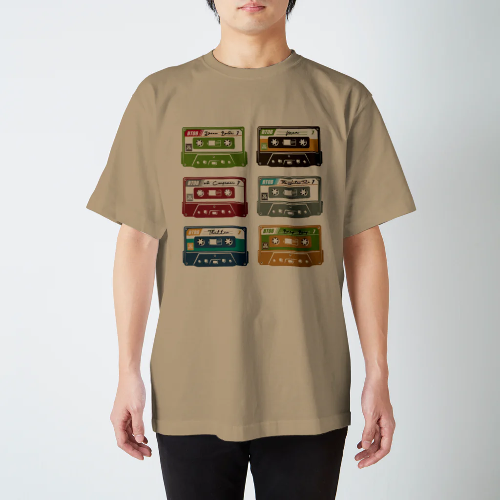 yoonのレトロカセットテープ スタンダードTシャツ