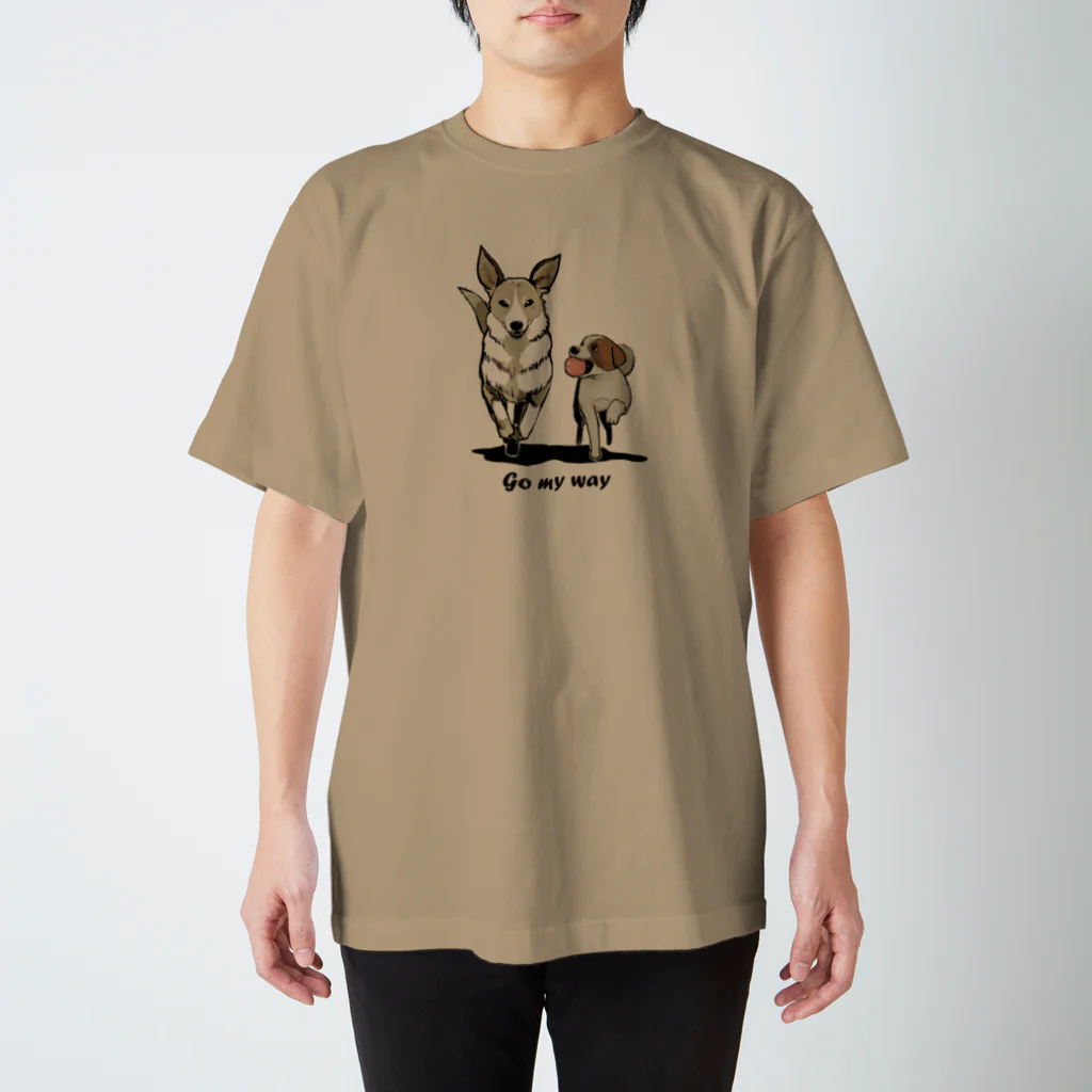 リアルＲＰＧキャラバンのシロとプレッソ スタンダードTシャツ