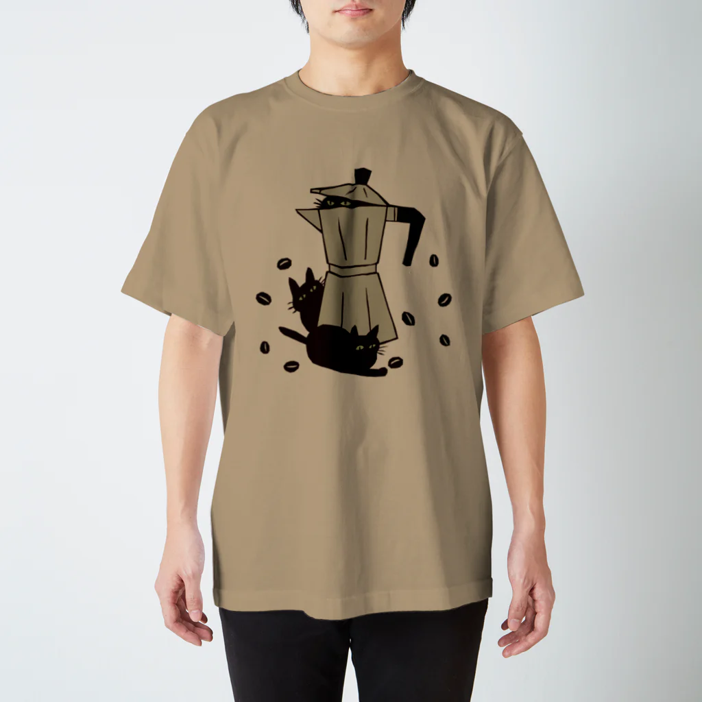 喫茶こぐまやのモカポットと黒猫 スタンダードTシャツ