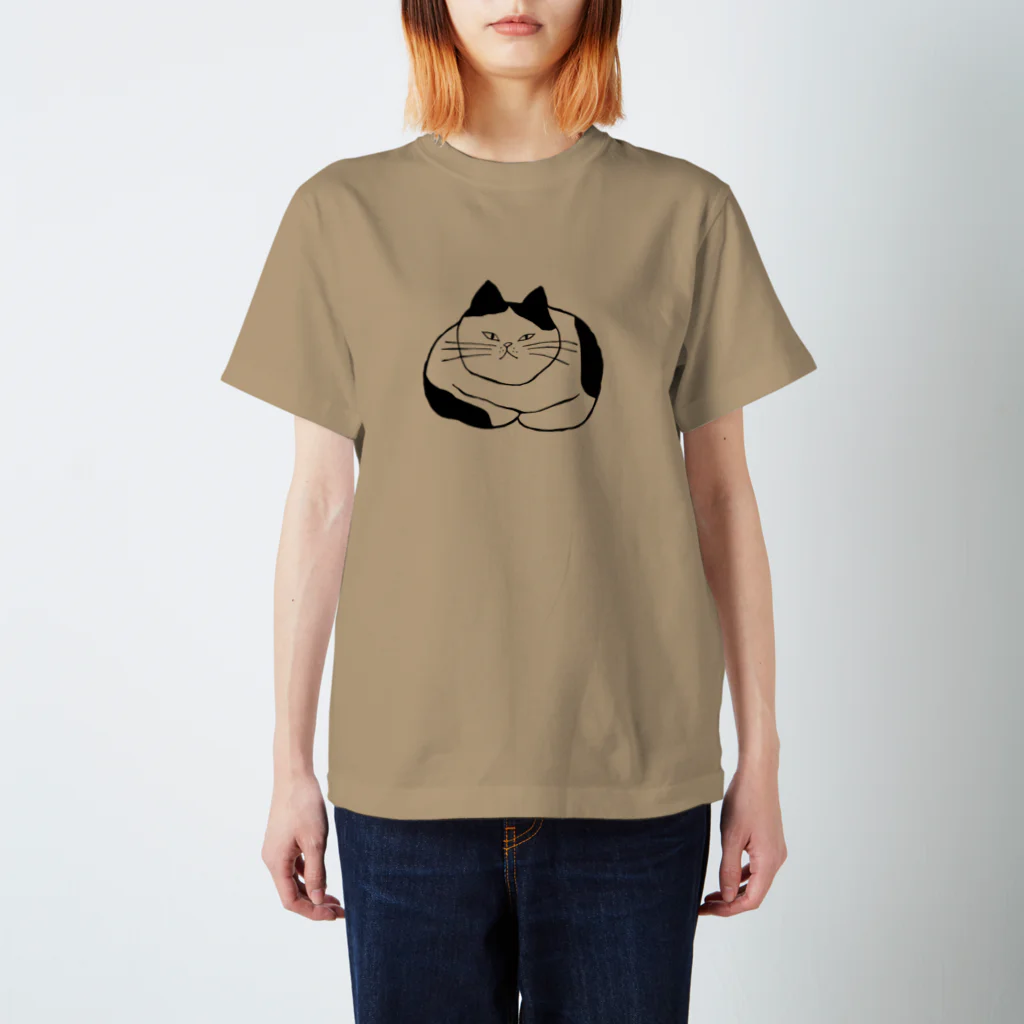 tsurukoのふてぶてしい猫 スタンダードTシャツ