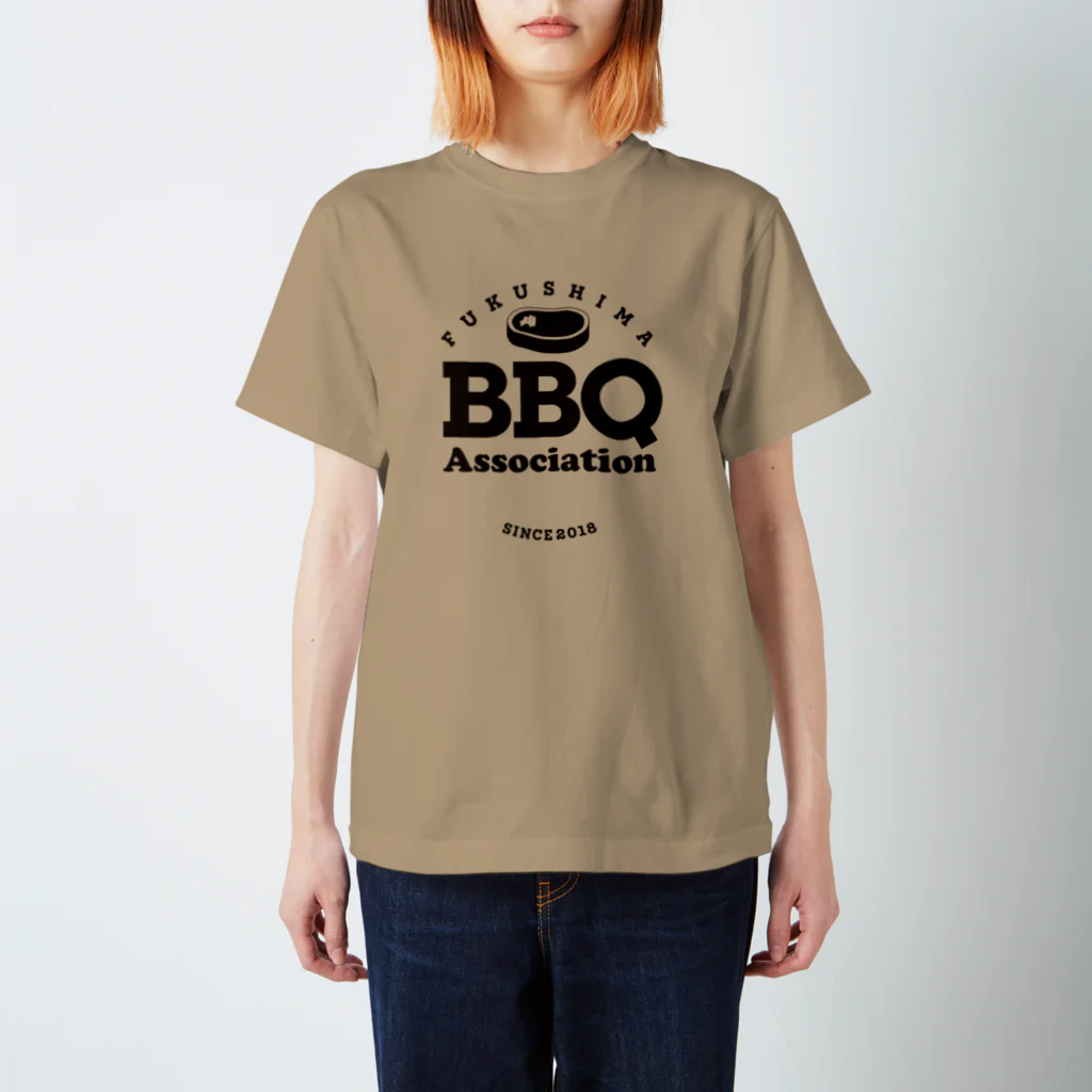 福島バーベキュー協会SHOPの福島BBQ協会Circleロゴ黒文字 スタンダードTシャツ