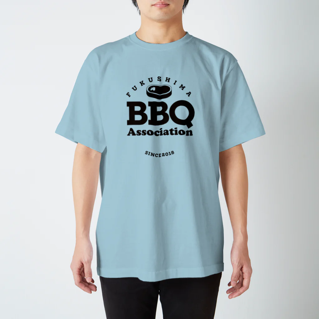 福島バーベキュー協会SHOPの福島BBQ協会Circleロゴ黒文字 スタンダードTシャツ