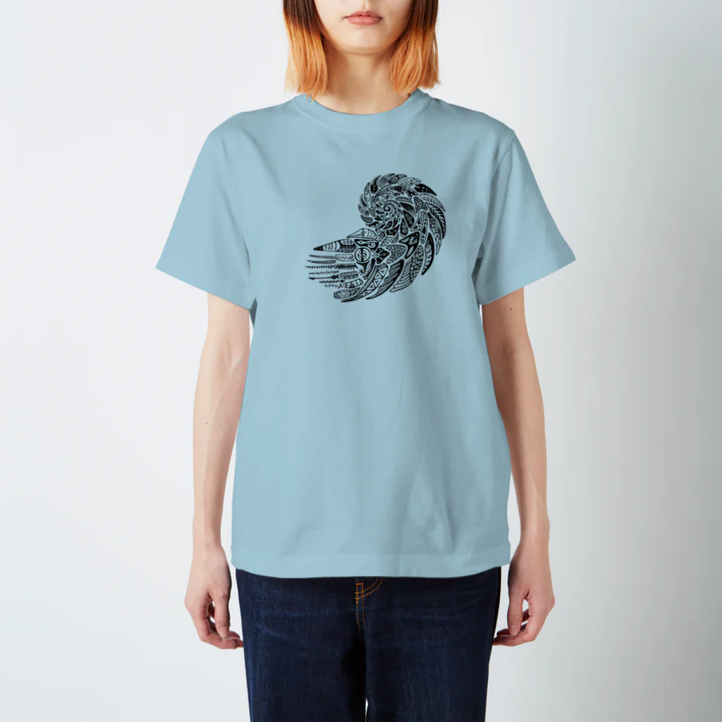 ヴンダーカンマーの鸚鵡貝 Regular Fit T-Shirt