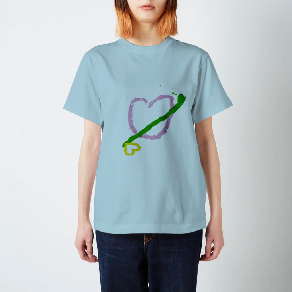 GoneOrange_CaffeのUn corazon Regular Fit T-Shirt