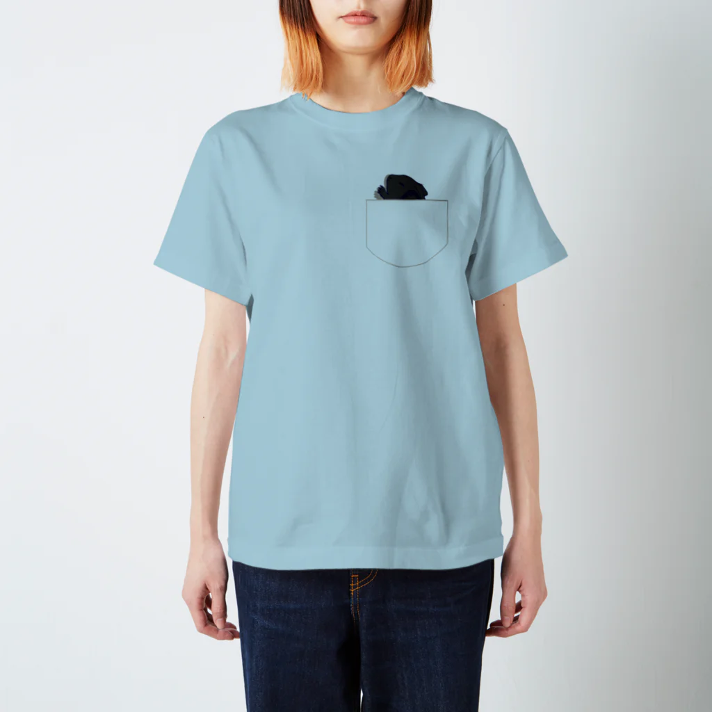 Lichtmuhleのポケットでネンネするモルモット03 Regular Fit T-Shirt