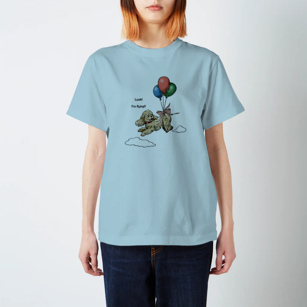 コッカースパニエルと仲間たちのお店のFlying American cocker spaniel Regular Fit T-Shirt