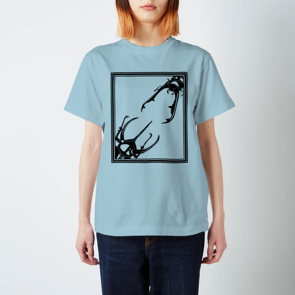 Medusasのカブトムシとクワガタ Regular Fit T-Shirt