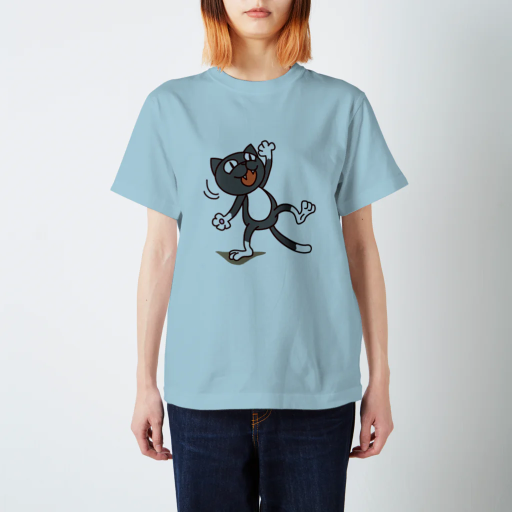 marycoのくつ下ねこさん（驚く） Regular Fit T-Shirt