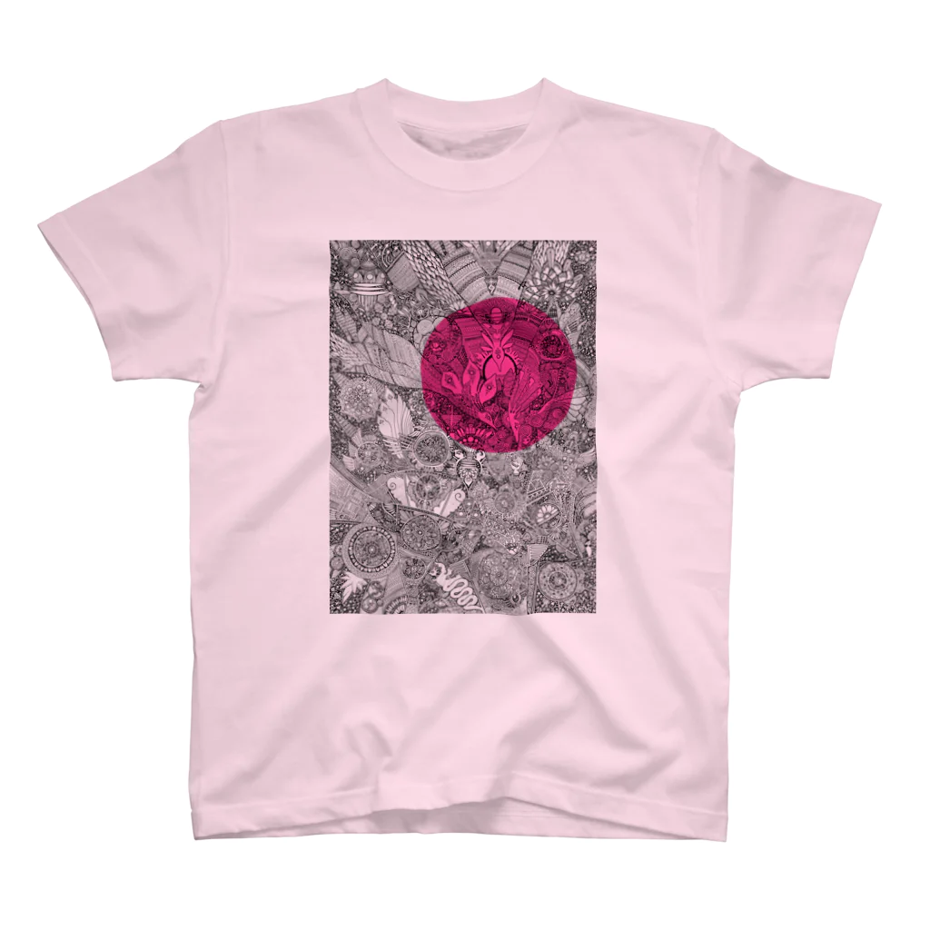 太陽の光降りそそぐ庭の星空のマンダラ ＋ pink Regular Fit T-Shirt