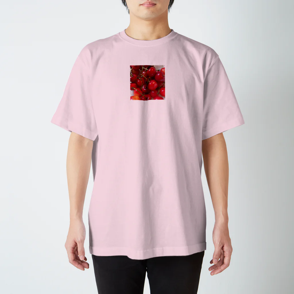 さちの果実酒のさくらんぼ Regular Fit T-Shirt