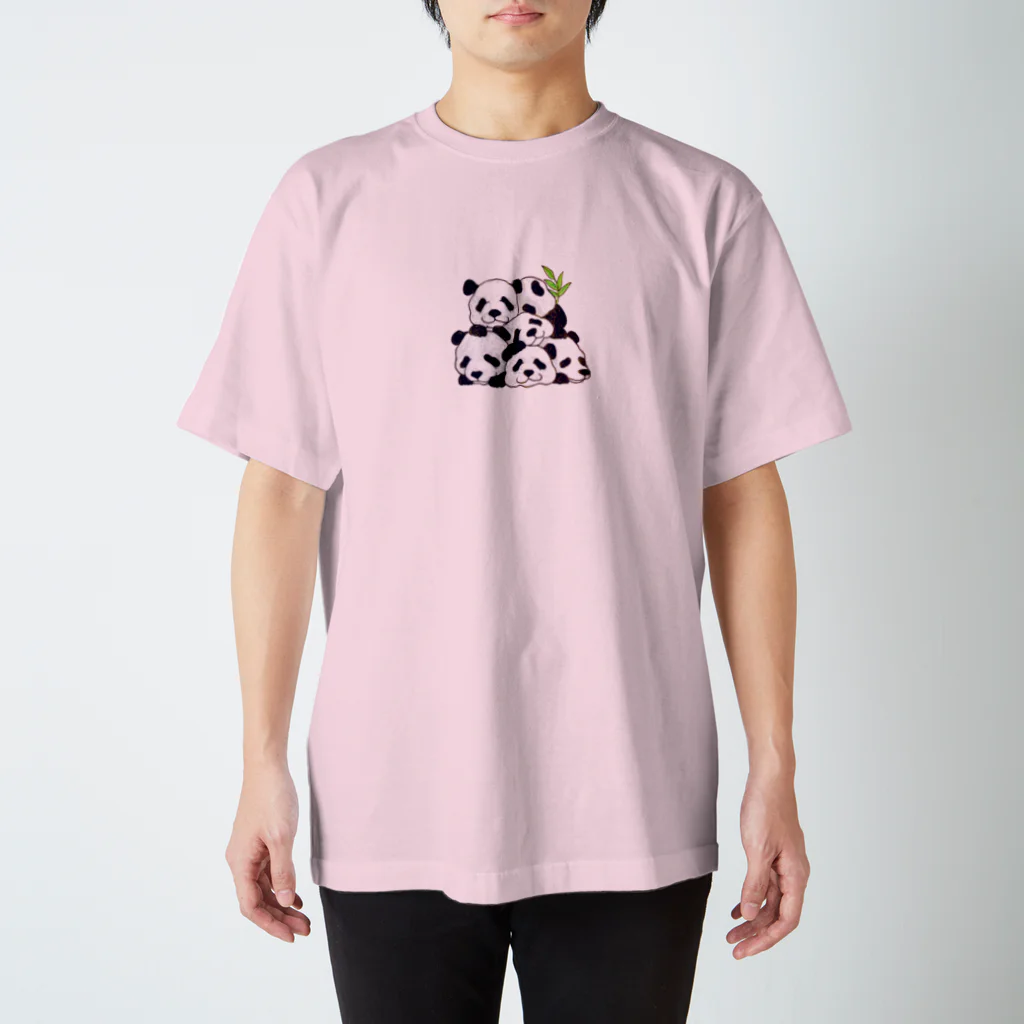 wanwanartのてんこ盛りパンダ Regular Fit T-Shirt