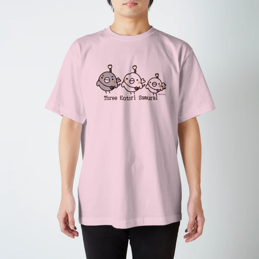 Piyocoloreの三匹のコトリ侍 Regular Fit T-Shirt