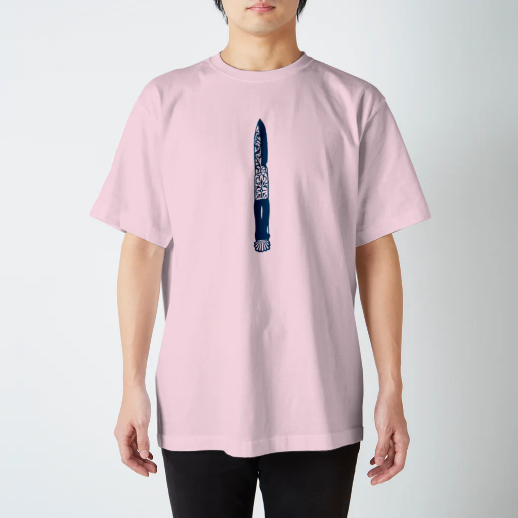 Fumiaki_Tadaのインディゴブルーのナイフ Regular Fit T-Shirt