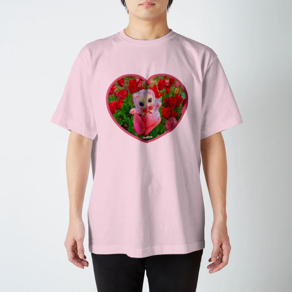 メルティカポエミュウのチューリップとベリー❤️メルヘン(天使の羽) スタンダードTシャツ