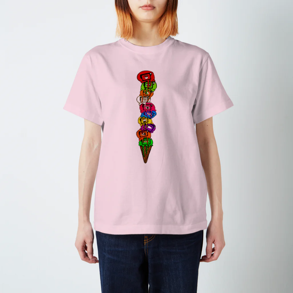 URANOGAKIのEyes cream Tower No.1 Regular Fit T-Shirt