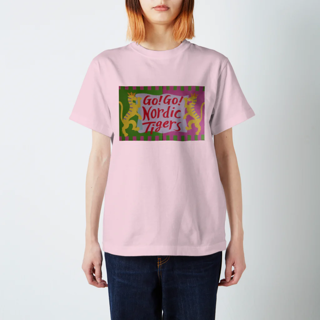 続・マキノ槇ぞうのfor the nordic tigers '18 Regular Fit T-Shirt