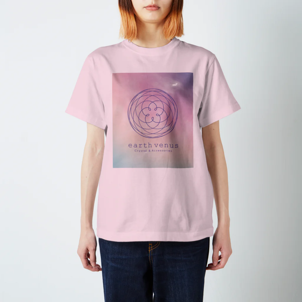 earth venusの【earth venus】 Regular Fit T-Shirt