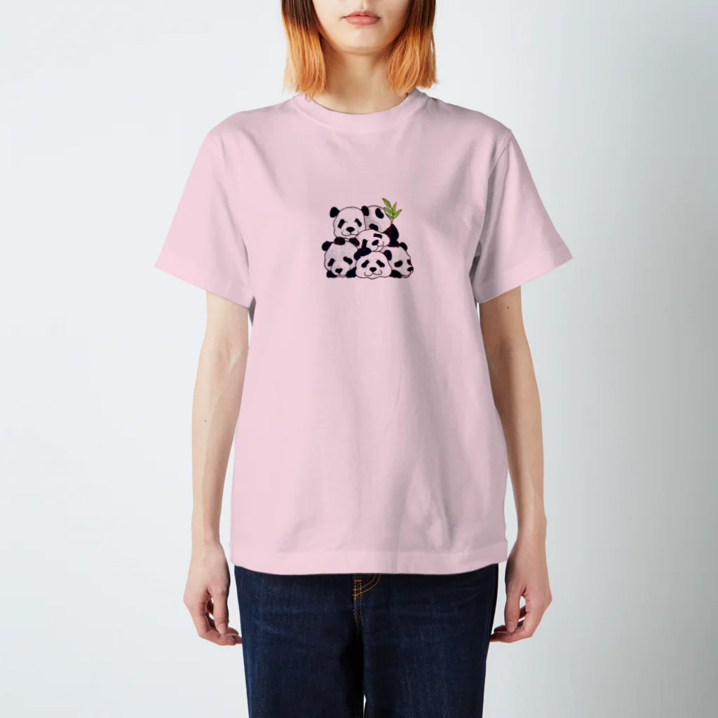 wanwanartのてんこ盛りパンダ Regular Fit T-Shirt