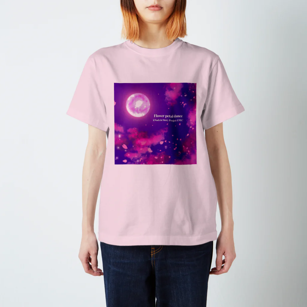 🌕朧月夜と紅茶時間☕️🫖のFlower petal dance スタンダードTシャツ