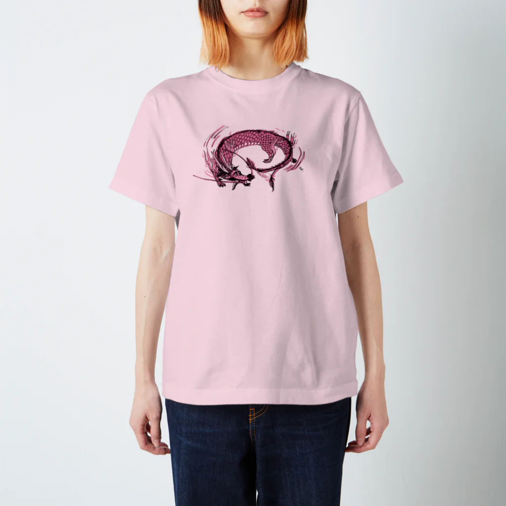 segasworksのピンクの竜 Regular Fit T-Shirt