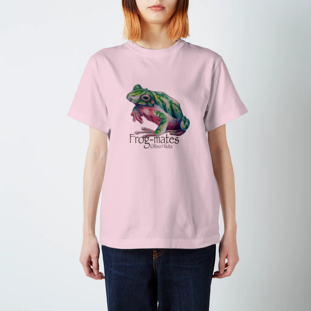 引田玲雄 / Reo Hikitaのカエルメイト(Frog-mates)より「スイカエル」 Regular Fit T-Shirt