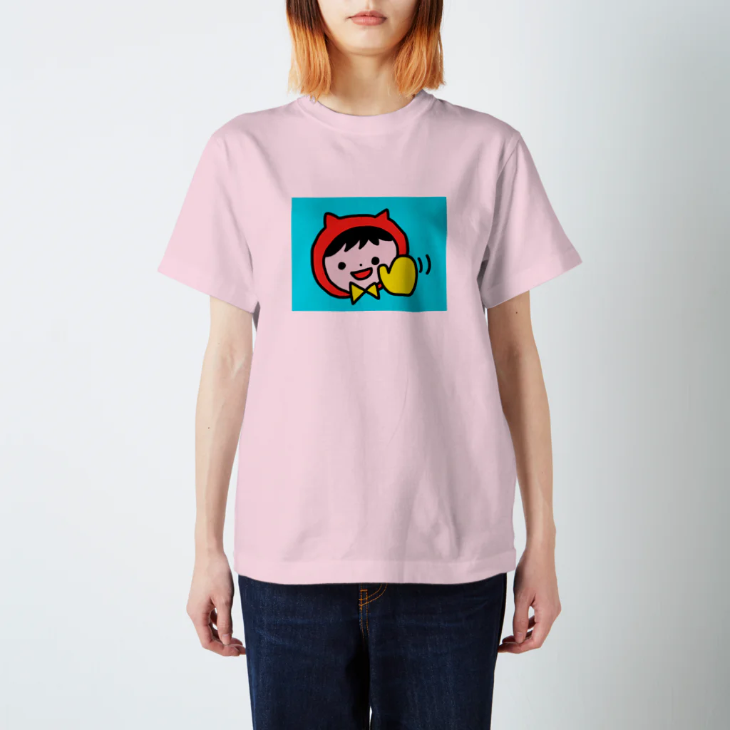 TOMpiの赤い服のねこりん スタンダードTシャツ